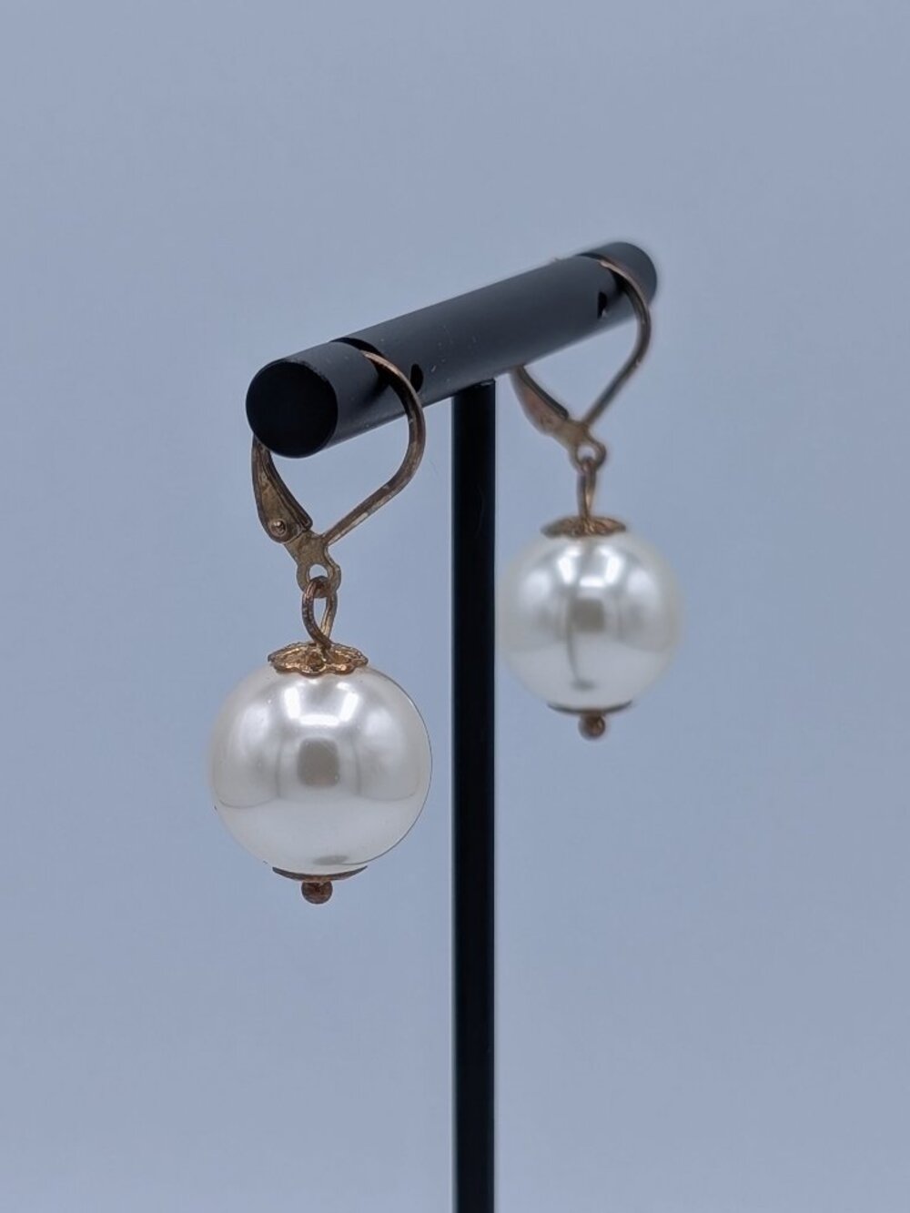 Vintage Faux Pearl Dangle Earrings Lever Back Gold Tone Filigree Romantic 80s